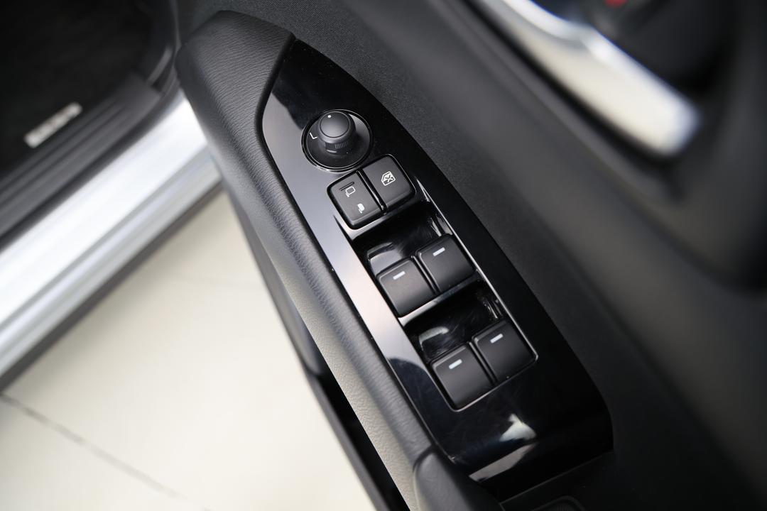 2023 Mazda CX-5 G20 Maxx (FWD), Automatic, 55592 km, Drivers Side Door Panel Controls