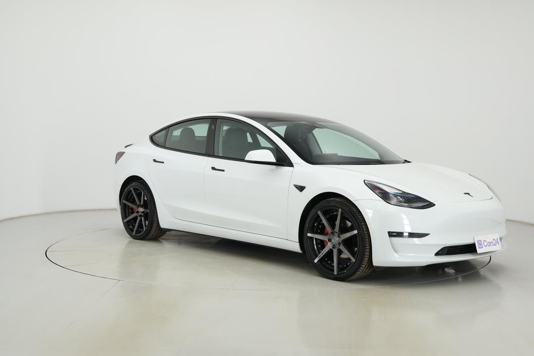 2021 Tesla Model 3 Long Range AWD, Automatic, 61749 km, Right Front Diagonal (45- Degree) View