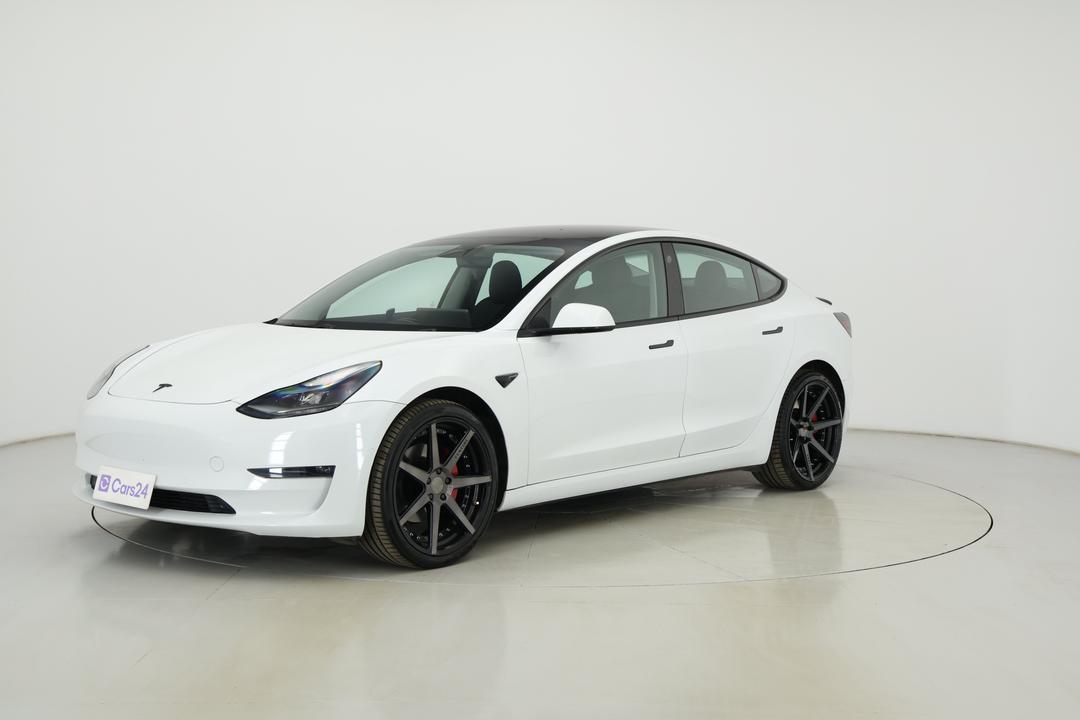 2021 Tesla Model 3 Long Range AWD, Automatic, 61749 km, Left Front Diagonal (45- Degree) View