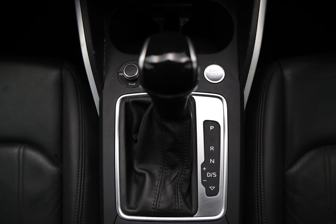 2021 Audi Q2 35 Tfsi, Automatic, 45352 km, Gear Lever 