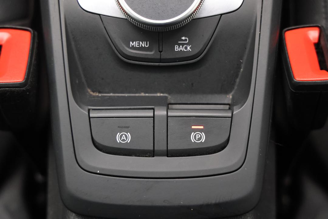 2021 Audi Q2 35 Tfsi, Automatic, 45352 km, Handbrake