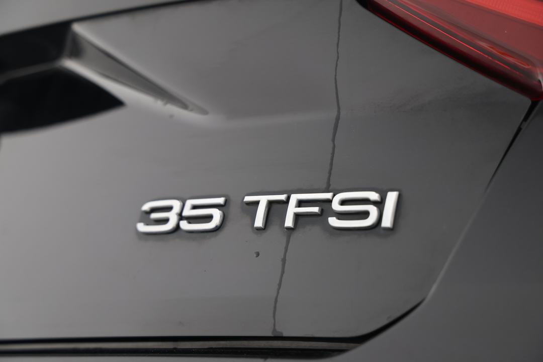 2021 Audi Q2 35 Tfsi, Automatic, 45352 km, Badge (Boot Right Side)