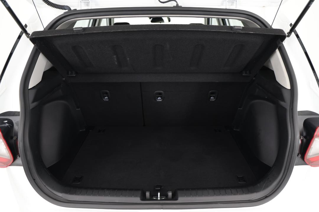 2025 Hyundai Venue -, Automatic, 19874 km, Boot Inside View