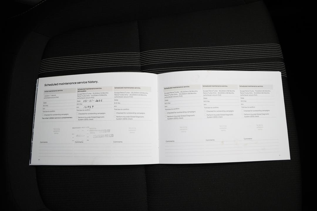 2025 Hyundai Venue -, Automatic, 19874 km, Service History