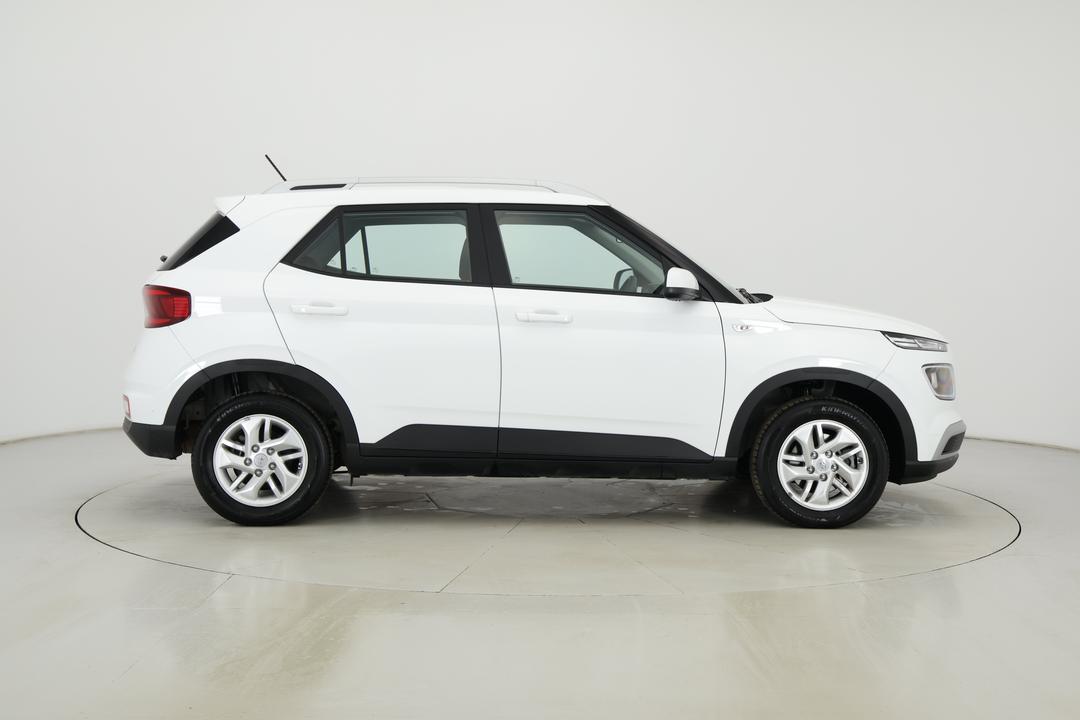 2025 Hyundai Venue -, Automatic, 19874 km, Right Side View