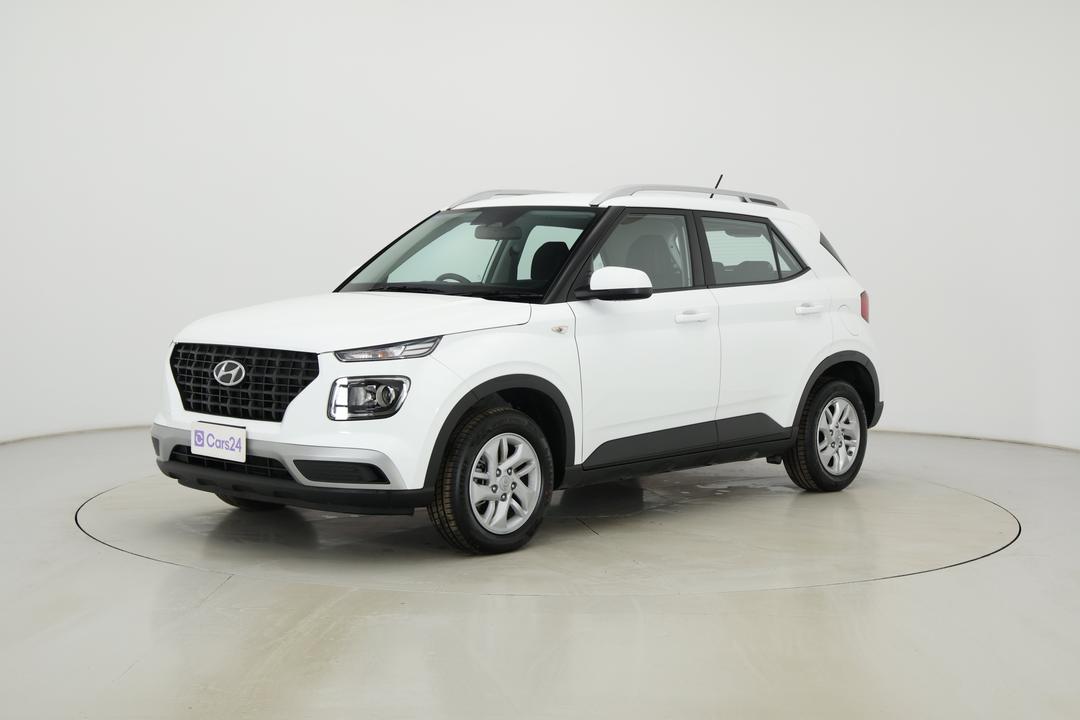 2025 Hyundai Venue -, Automatic, 19874 km, Left Front Diagonal (45- Degree) View