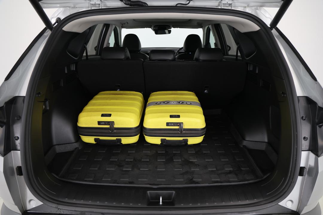 2022 Hyundai Tucson Highlander (AWD), Automatic, 51634 km, Boot Inside View with Luggage