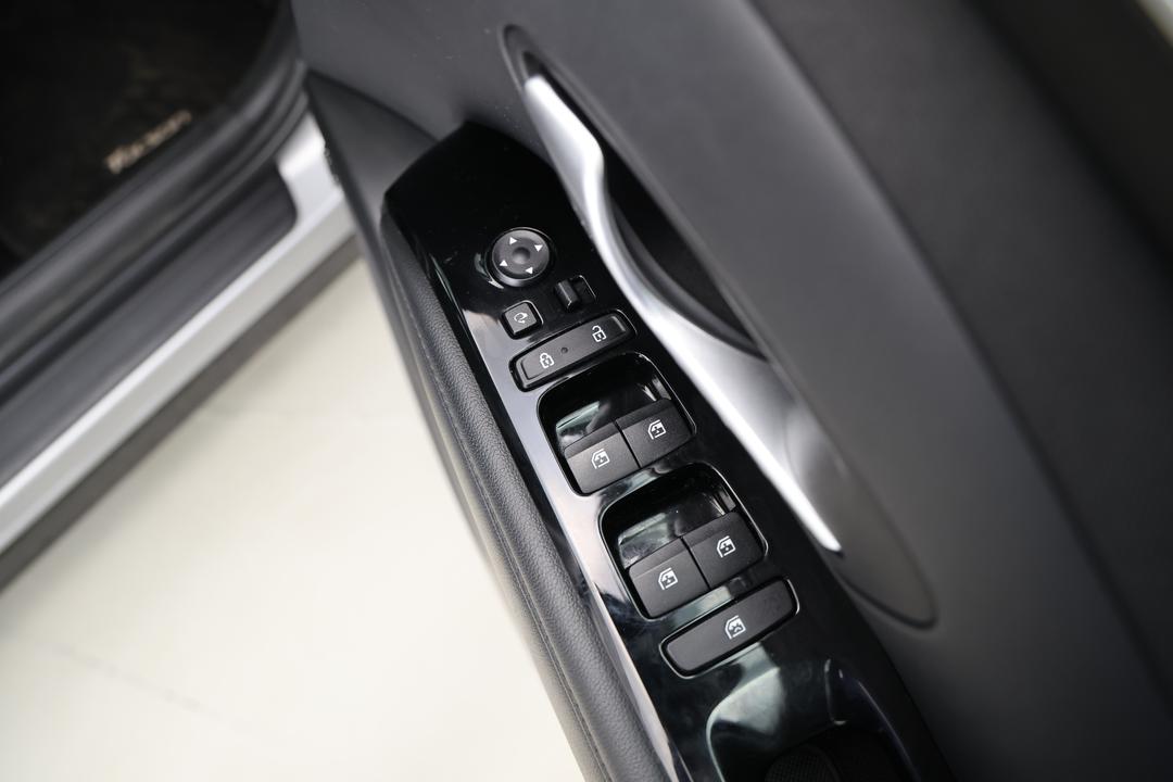 2022 Hyundai Tucson Highlander (AWD), Automatic, 51634 km, Drivers Side Door Panel Controls
