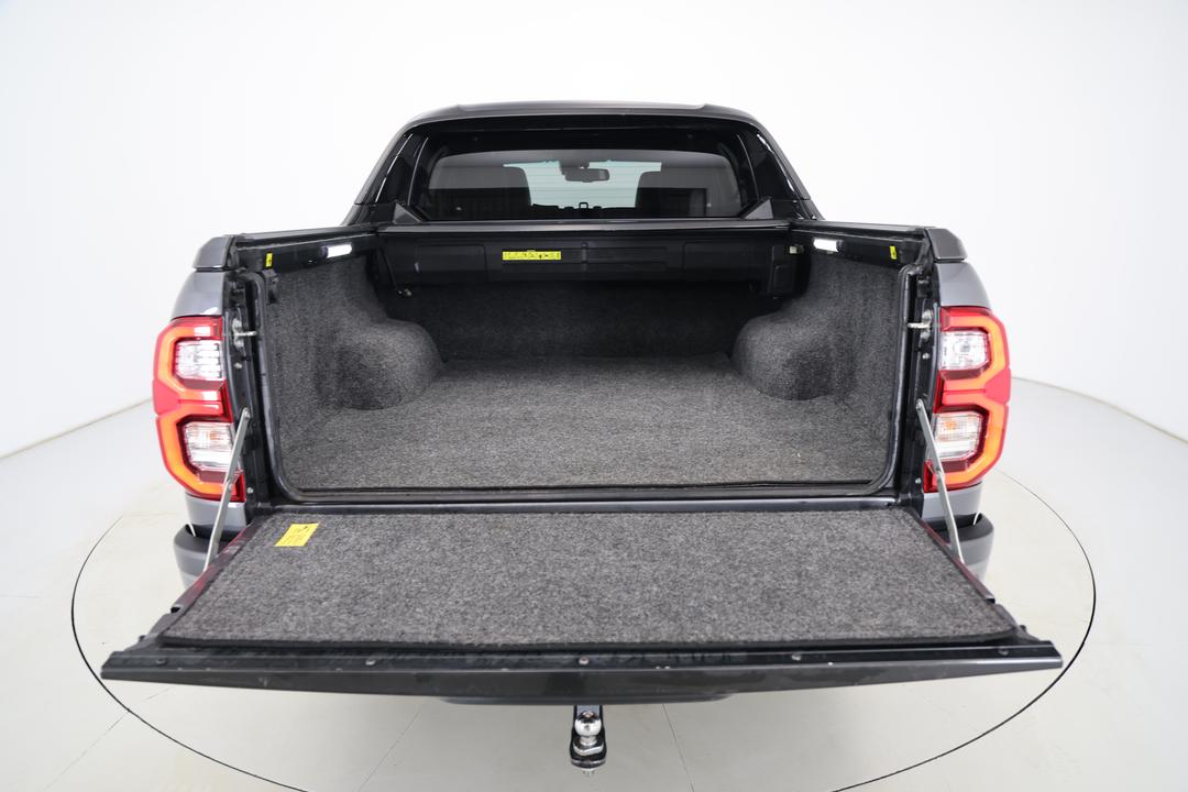 2021 Toyota Hilux Rogue (4x4), Automatic, 50830 km, Boot Inside View
