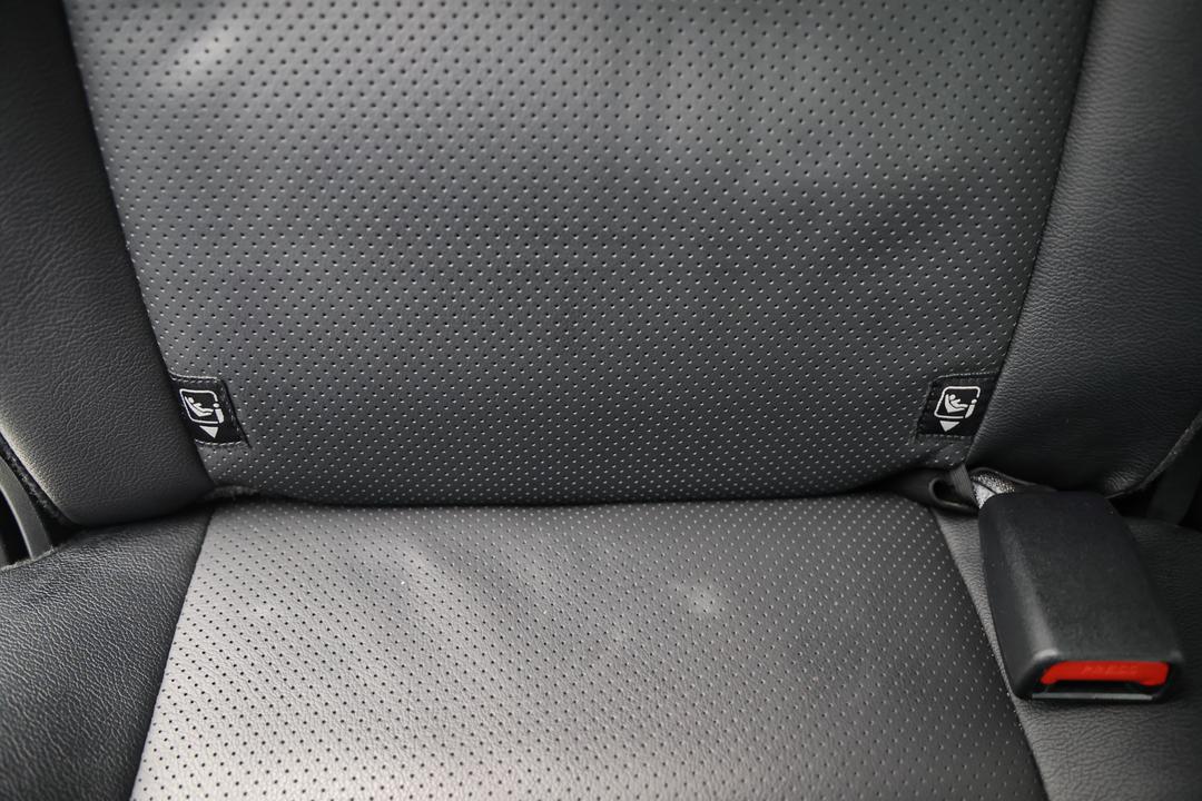 2021 Toyota Hilux Rogue (4x4), Automatic, 50830 km, Child Seat Anchor Points