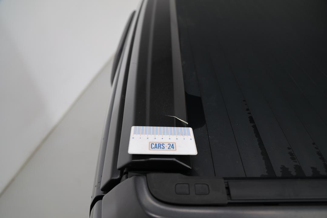 2021 Toyota Hilux Rogue (4x4), Automatic, 50830 km, Boot / Tailgate Boot Lid Chip