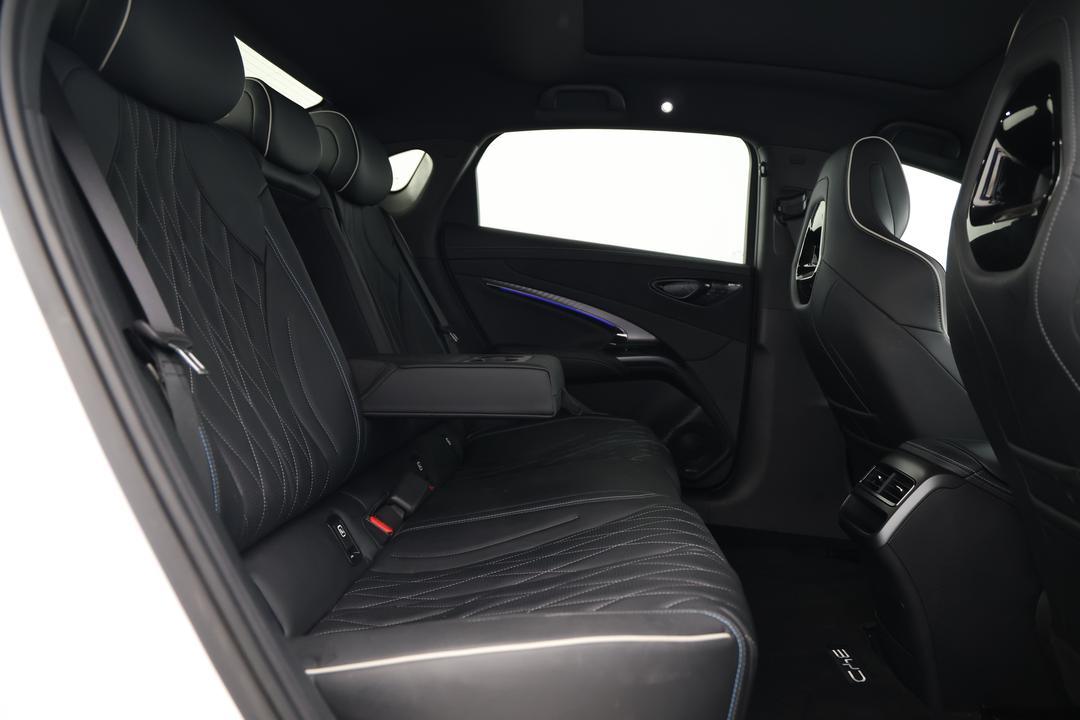 2025 Byd Seal Premium, Automatic, 23089 km, Right Side Rear Door Cabin View