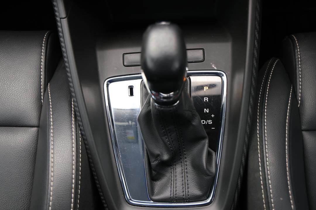 2021 MG ZS Excite, Automatic, 30658 km, Gear Lever 