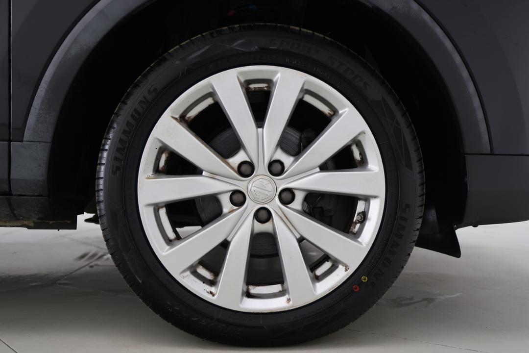 2021 MG ZS Excite, Automatic, 30658 km, Right Front Wheel