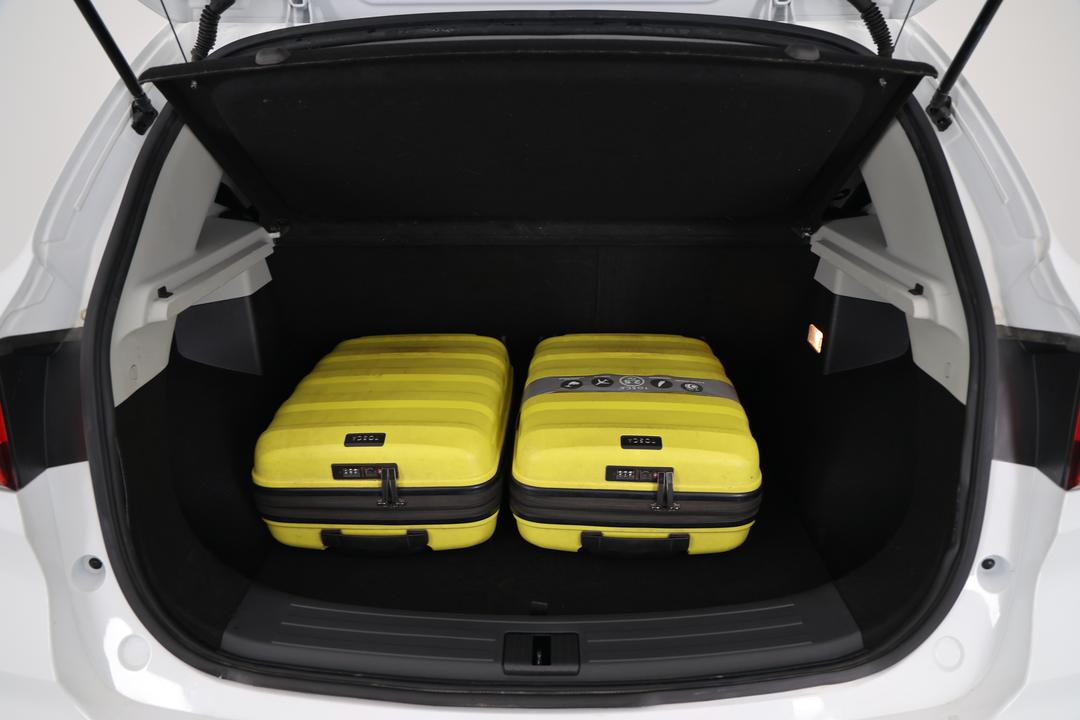 2022 MG Zst Essence, Automatic, 49115 km, Boot Inside View with Luggage