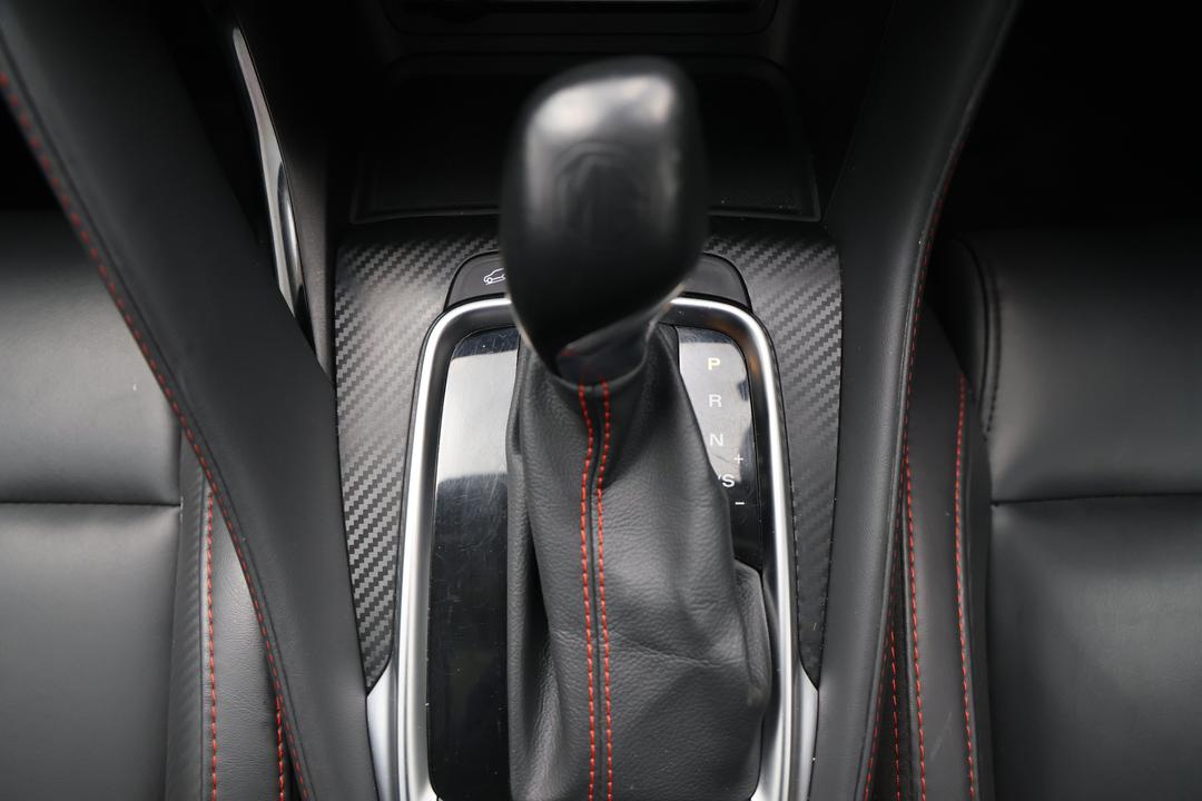 2022 MG Zst Essence, Automatic, 49115 km, Center Console