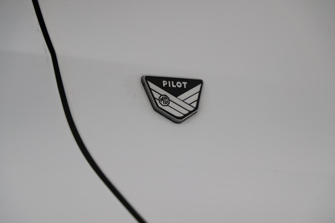 2022 MG Zst Essence, Automatic, 49115 km, Badge (Boot Left Side)