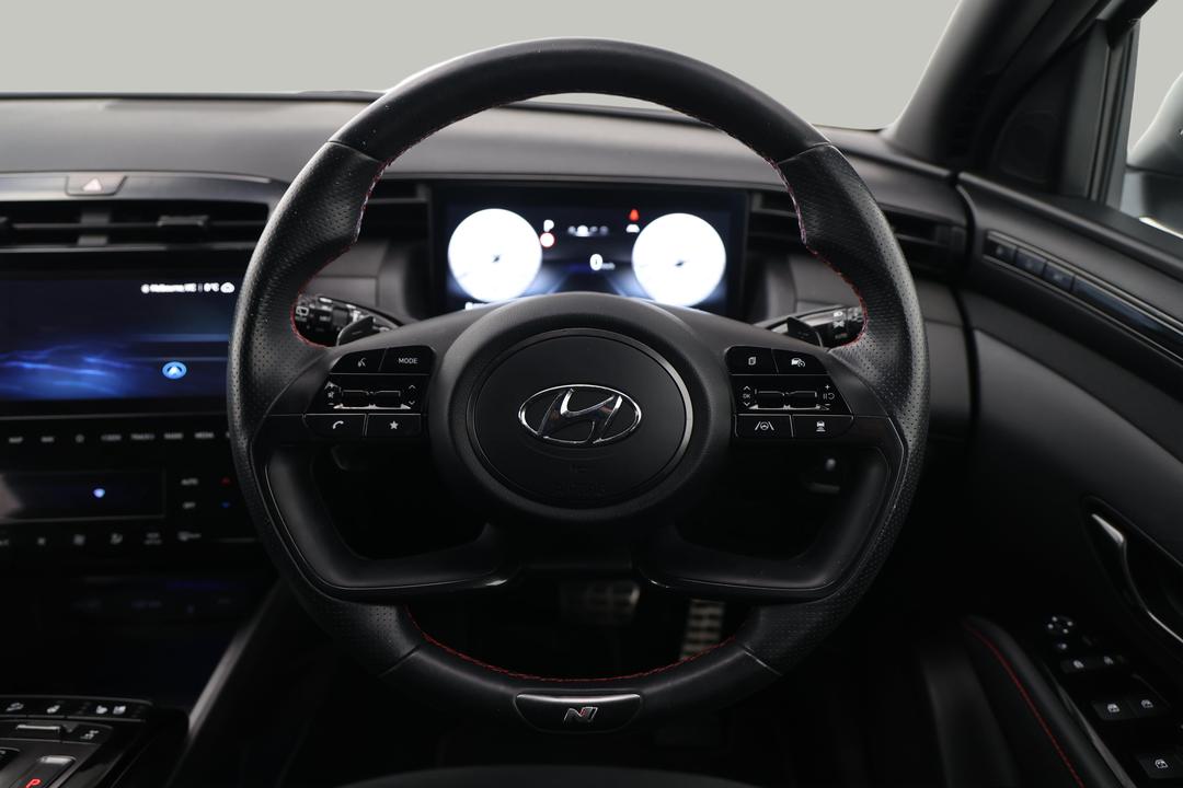 2023 Hyundai Tucson Highlander N Line (AWD), Automatic, 46518 km, Steering Wheel Close-up