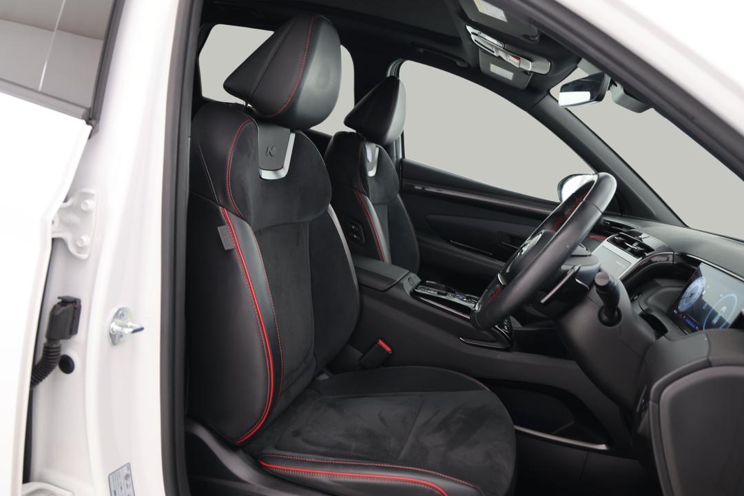 2023 Hyundai Tucson Highlander N Line (AWD), Automatic, 46518 km, Right Side Front Door Cabin View