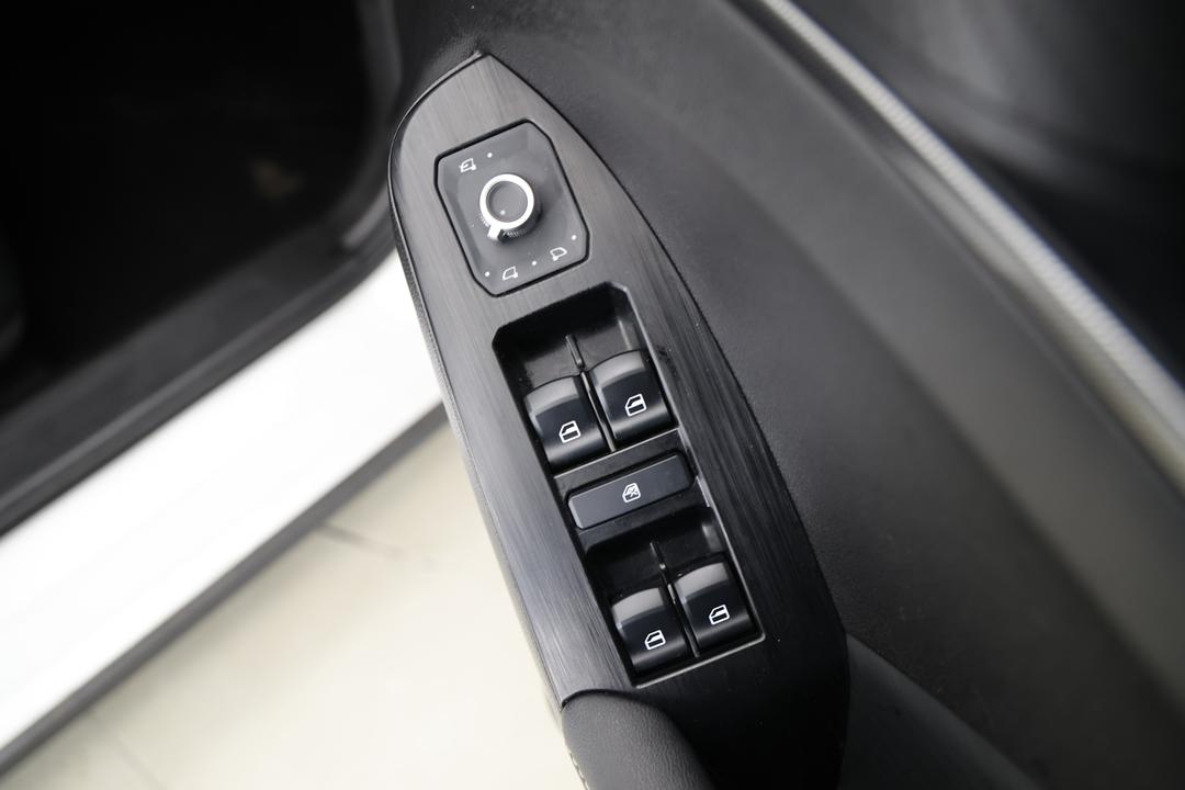 2025 GWM Haval Jolion Lux, Automatic, 22625 km, Drivers Side Door Panel Controls