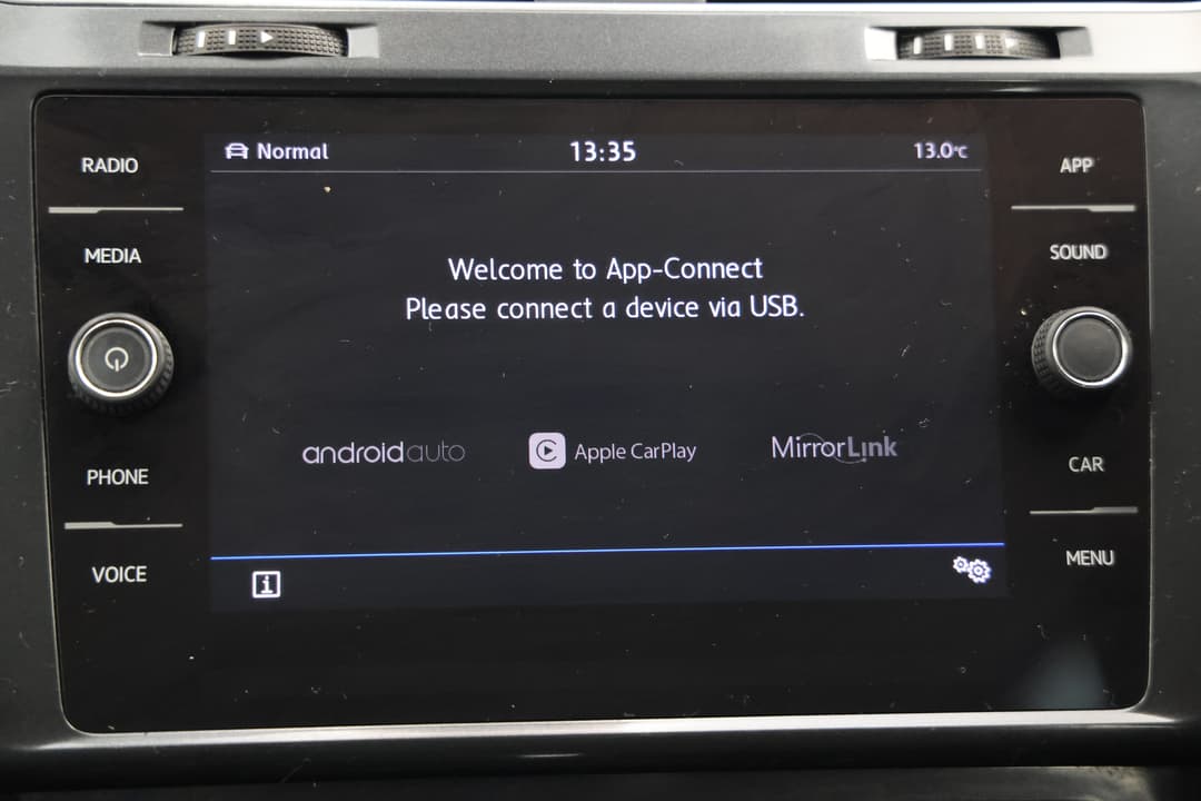 2018 Volkswagen Golf 110 Tsi Trendline, Automatic, 73644 km, Android/Apple Car Play