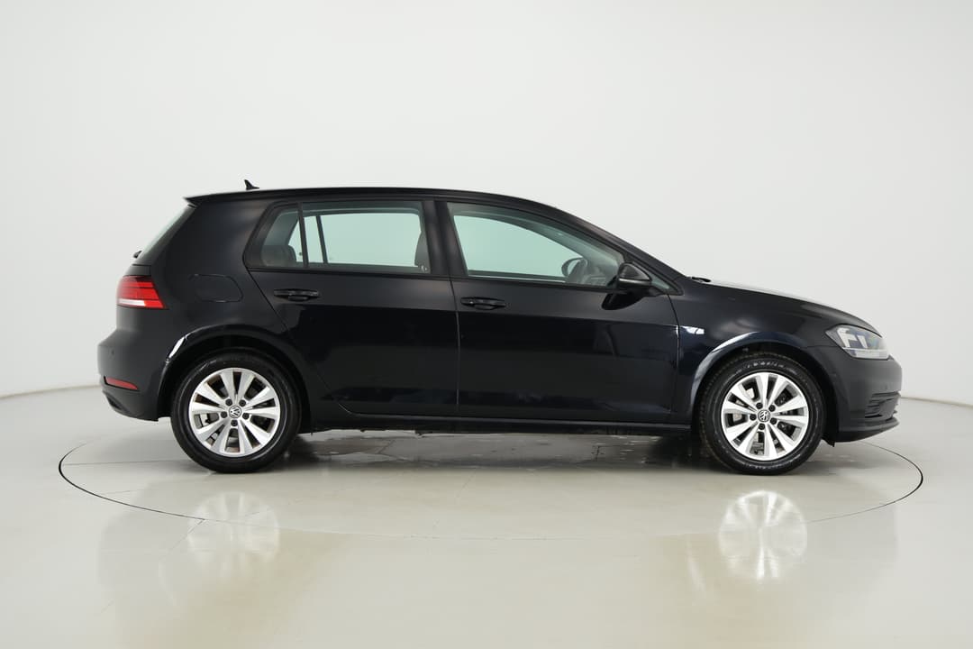 2018 Volkswagen Golf 110 Tsi Trendline, Automatic, 73644 km, Right Side View