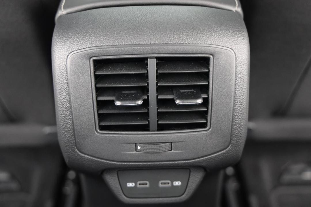 2024 Volkswagen T-roc 110tsi Style, Automatic, 17531 km, Rear A/C Vent