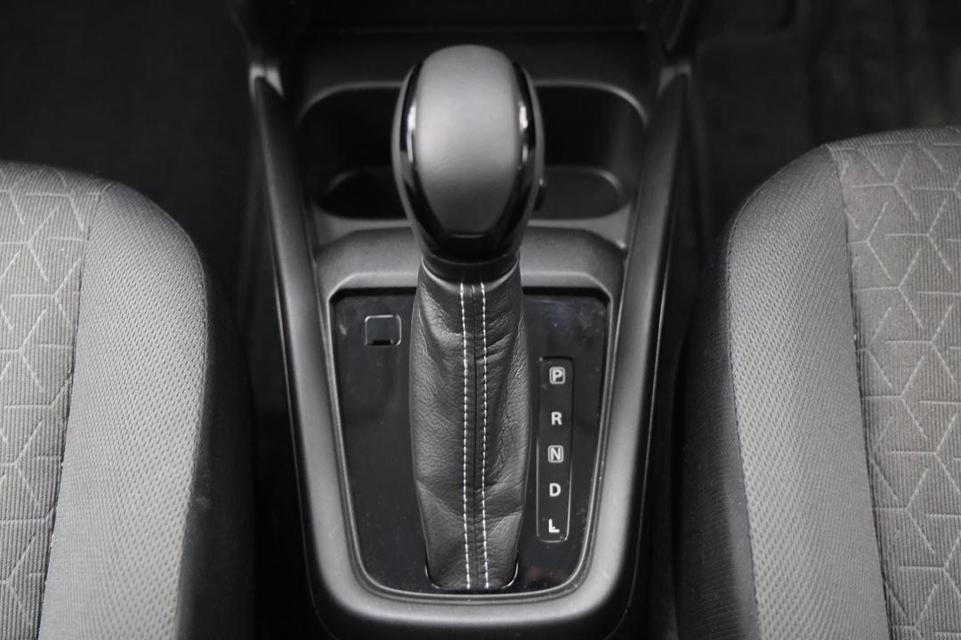 2024 Suzuki Swift Hybrid Plus, Automatic, 11431 km, Gear Lever 