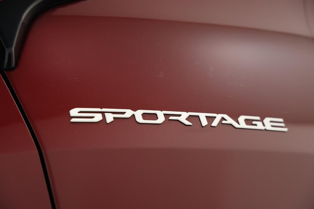 2024 Kia Sportage Sx+ (AWD), Automatic, 16724 km, Badge (Boot Left Side)