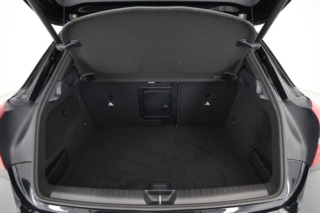 2019 Mercedes-benz GLA 180, Automatic, 45801 km, Boot Inside View