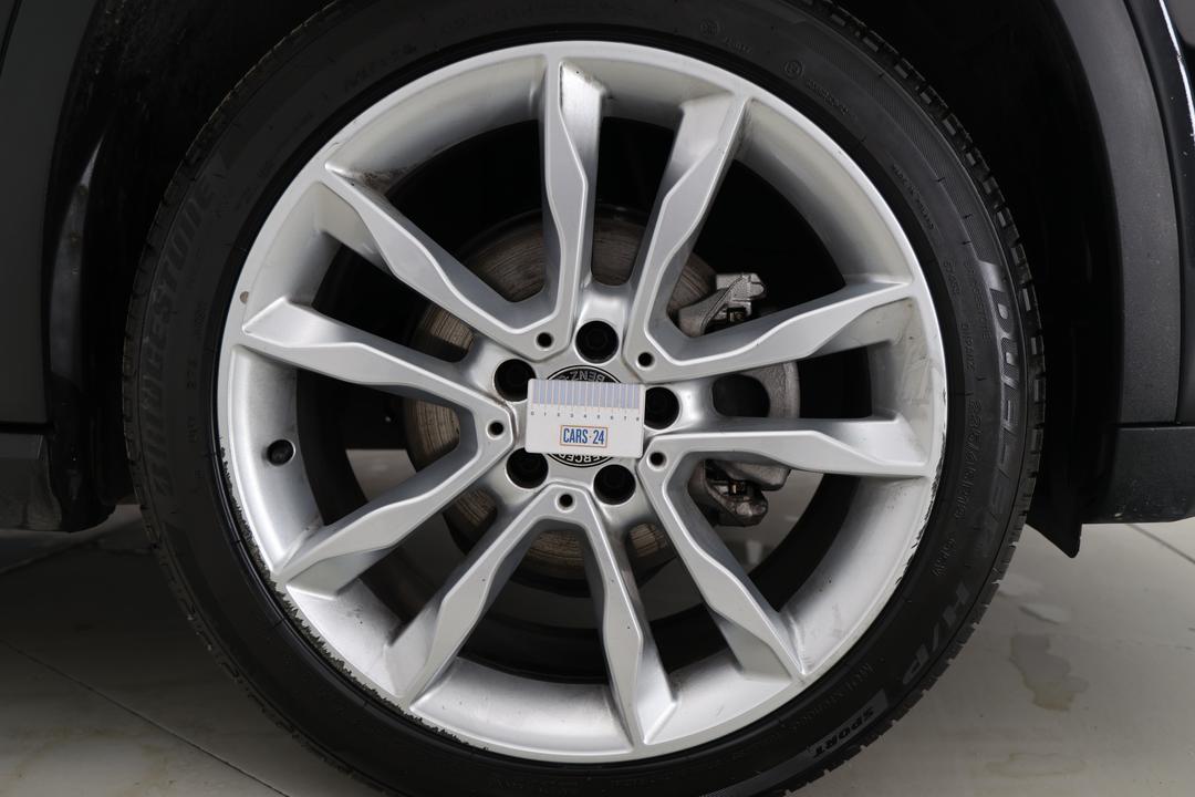 2019 Mercedes-benz GLA 180, Automatic, 45801 km, Wheels Rim Rear LHS Gutter Rash