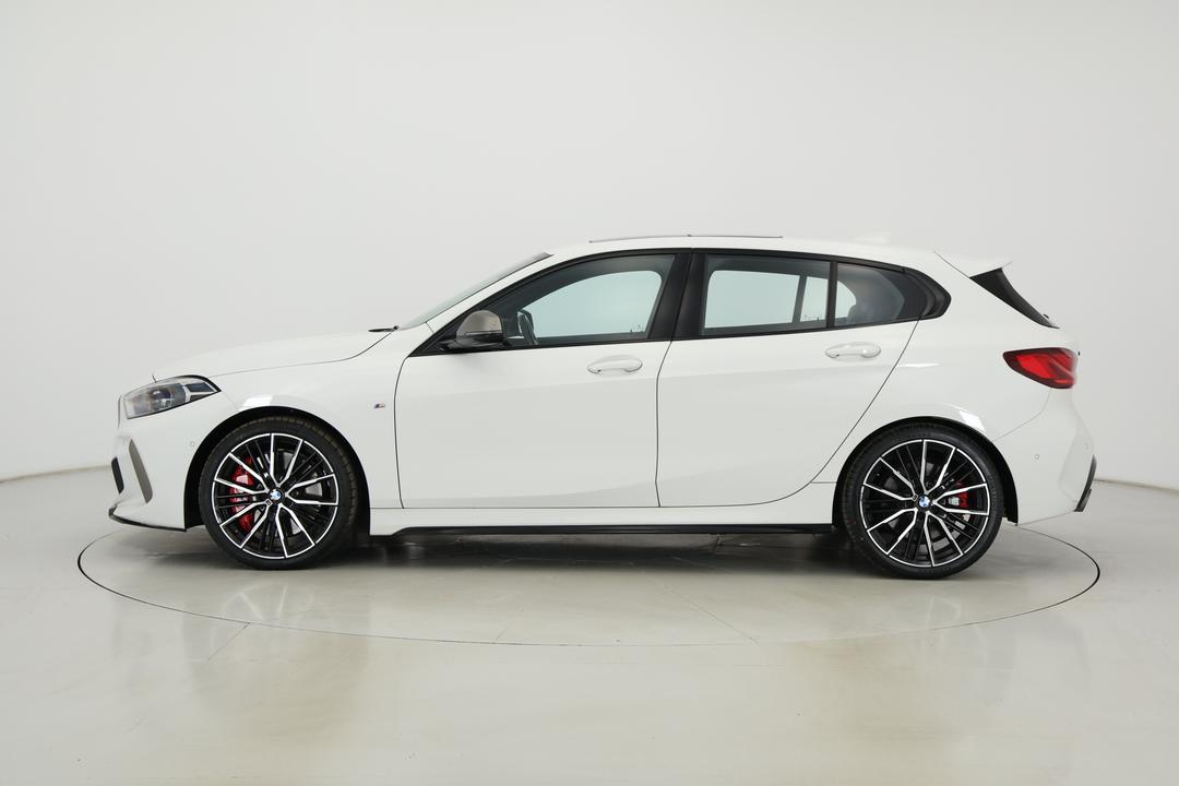 2022 BMW 1 M135i xDrive, Automatic, 53808 km, Left Side View