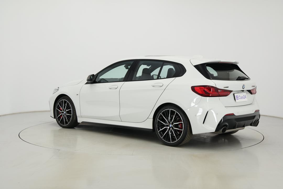 2022 BMW 1 M135i xDrive, Automatic, 53808 km, Left Back Diagonal (45- Degree) View
