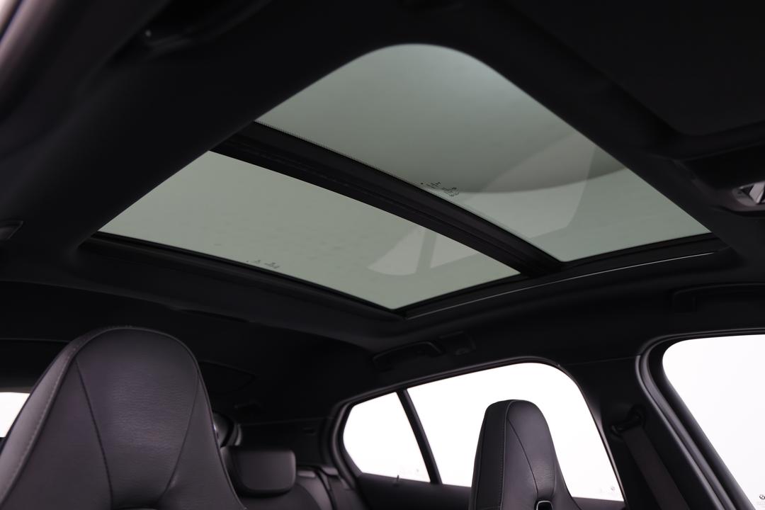 2022 BMW 1 M135i xDrive, Automatic, 53808 km, Interior Sunroof/Moonroof