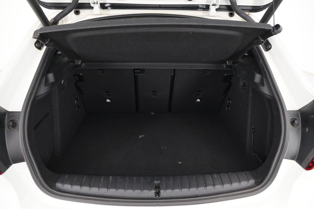 2022 BMW 1 M135i xDrive, Automatic, 53808 km, Boot Inside View