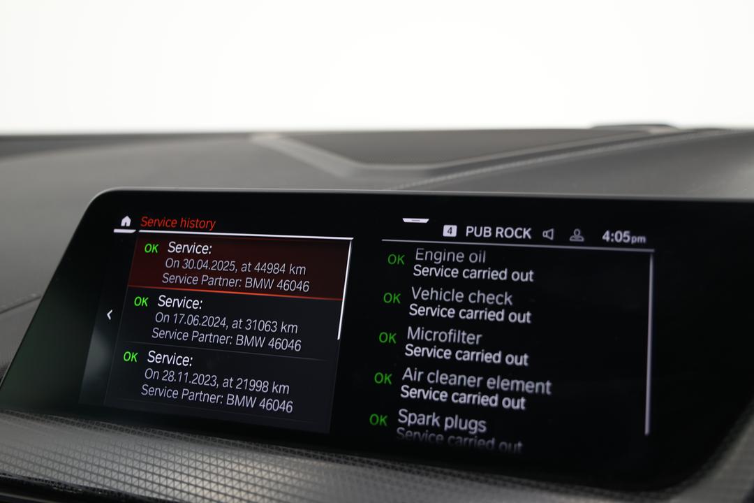 2022 BMW 1 M135i xDrive, Automatic, 53808 km, Service History