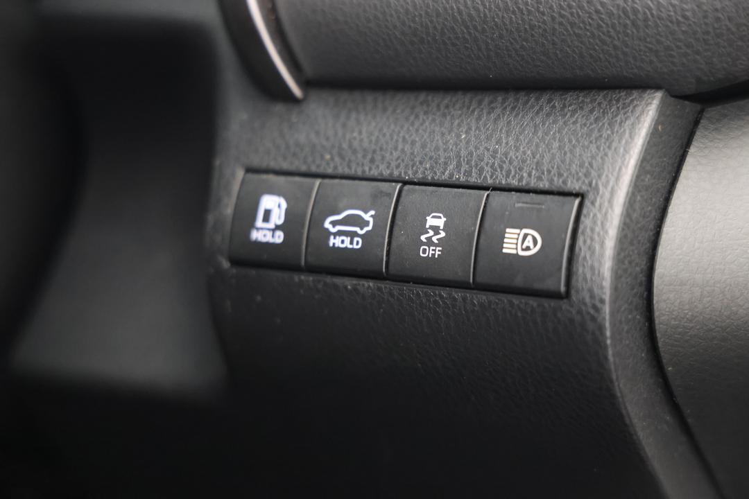 2019 Toyota Camry Ascent, Automatic, 88579 km, Speaker View