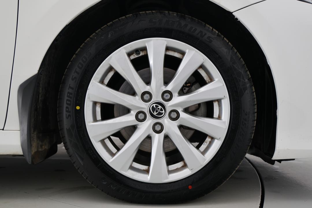 2019 Toyota Camry Ascent, Automatic, 88579 km, Right Front Wheel