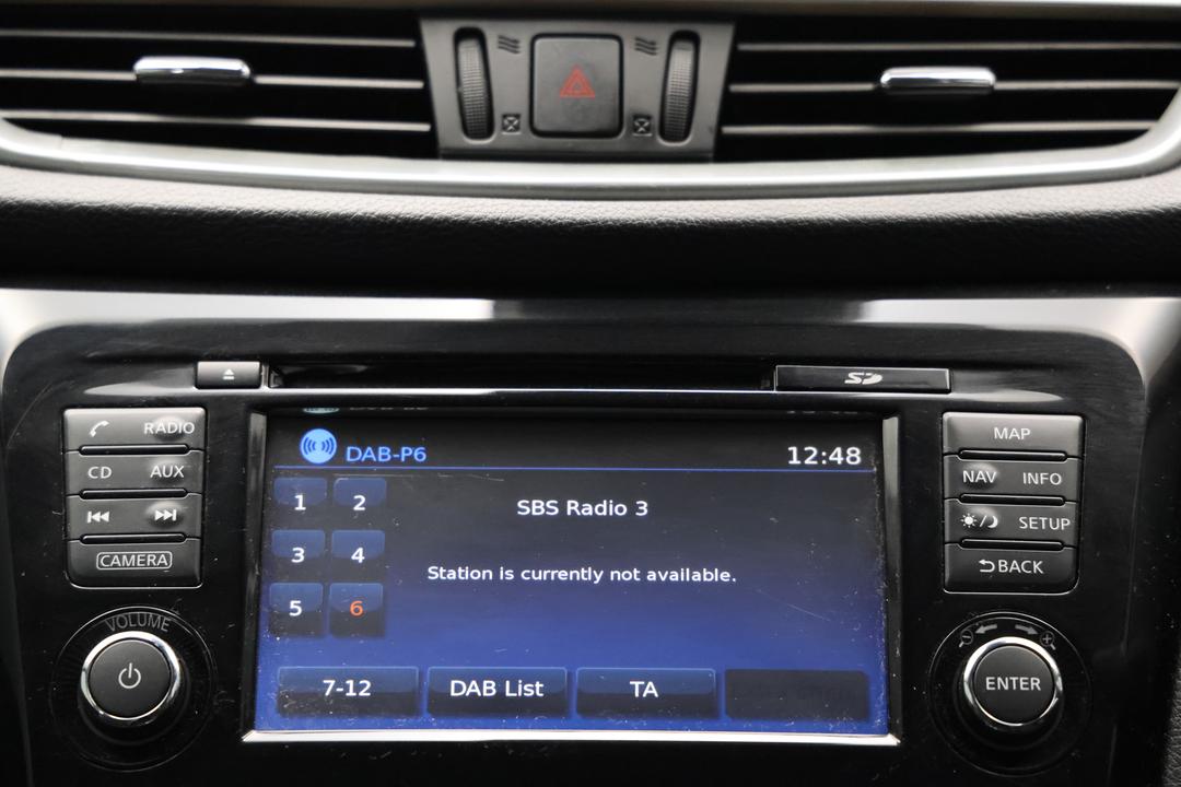 2017 Nissan Qashqai St-l, Automatic, 136466 km, Handbrake