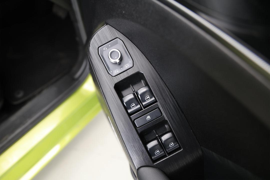 2022 GWM Haval Jolion Ultra, Automatic, 58323 km, Right Side Front Door Cabin View