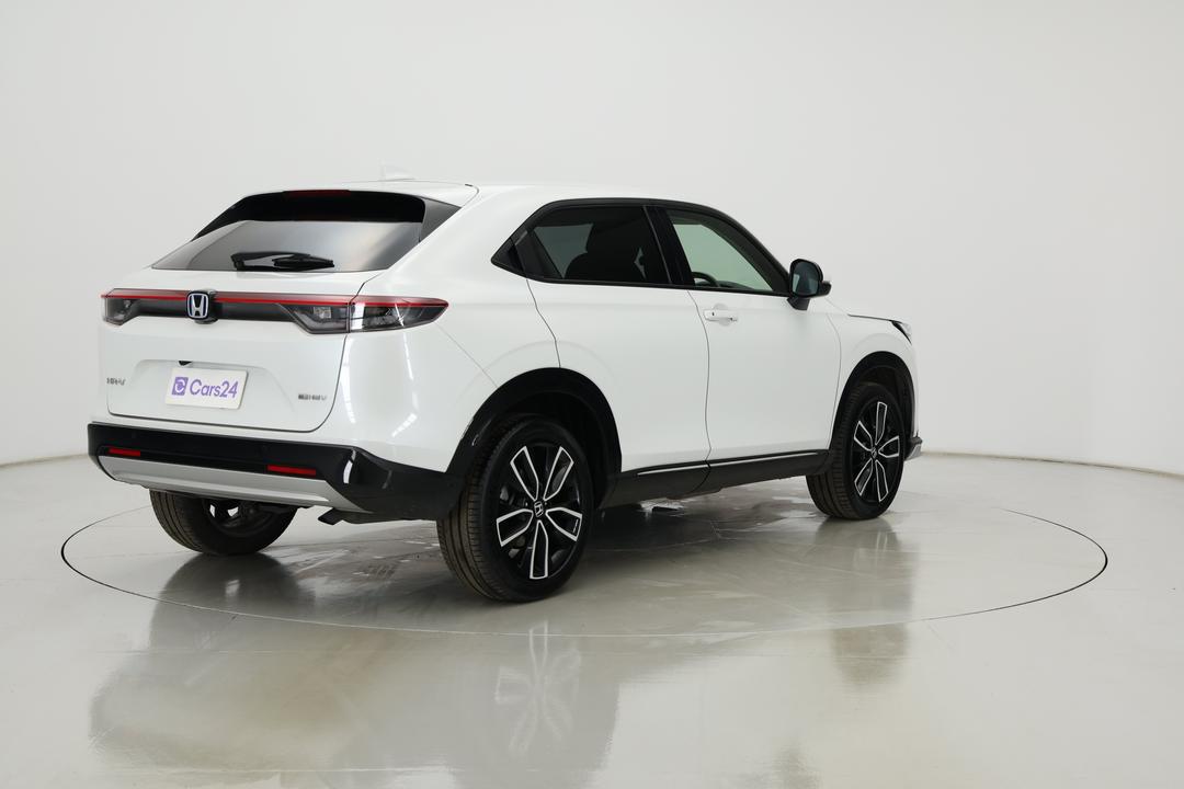 2023 Honda HR-V E:hev L, Automatic, 32707 km, Right Back Diagonal (45- Degree) View