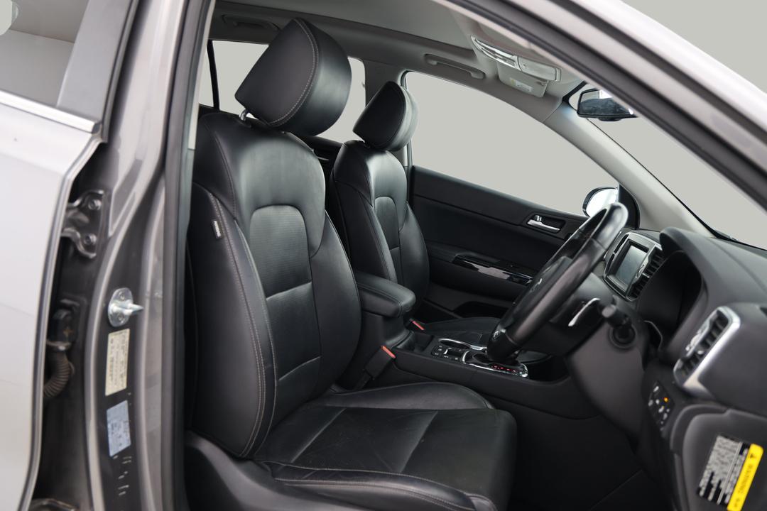 2016 Kia Sportage Gt-line (AWD), Automatic, 93321 km, Right Side Front Door Cabin View