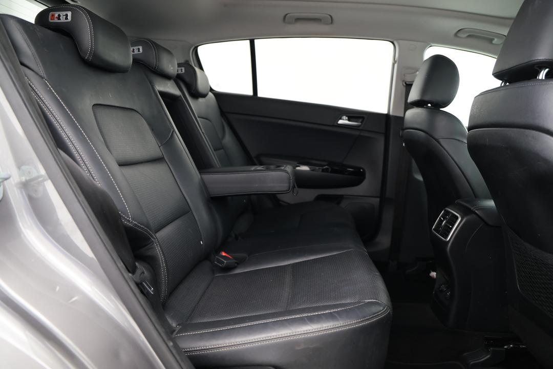 2016 Kia Sportage Gt-line (AWD), Automatic, 93321 km, Right Side Rear Door Cabin View