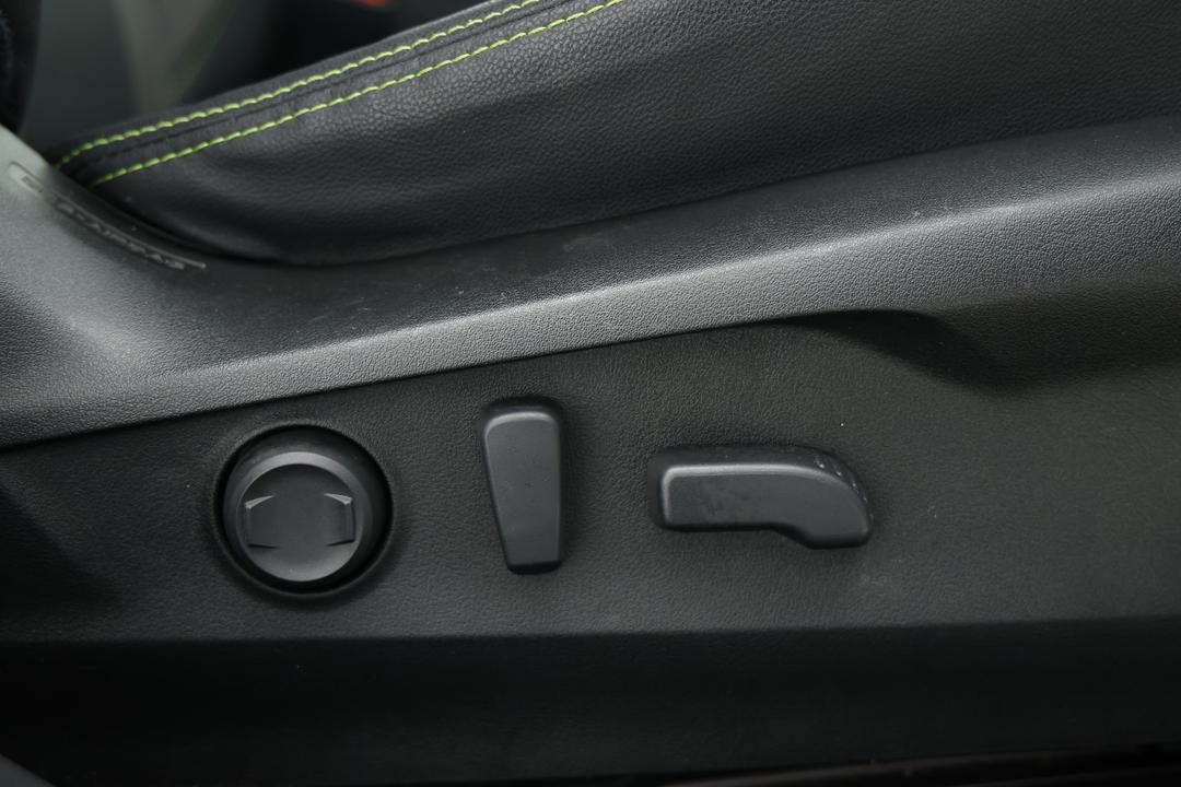 2021 Subaru Outback AWD Sport, Automatic, 102614 km, Drivers Side Adjustment Panel