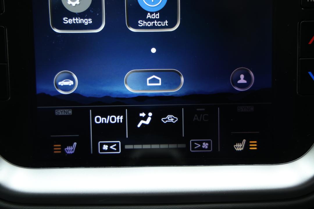 2021 Subaru Outback AWD Sport, Automatic, 102614 km, Pedals and Footmat