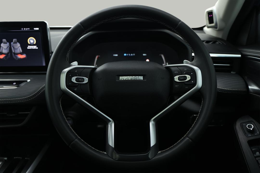 2022 GWM Haval Jolion Ultra, Automatic, 32959 km, Steering Wheel Close-up