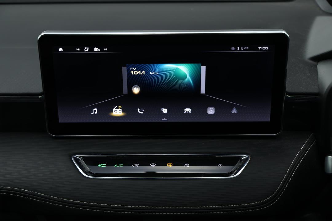 2022 GWM Haval Jolion Ultra, Automatic, 32959 km, Center Console