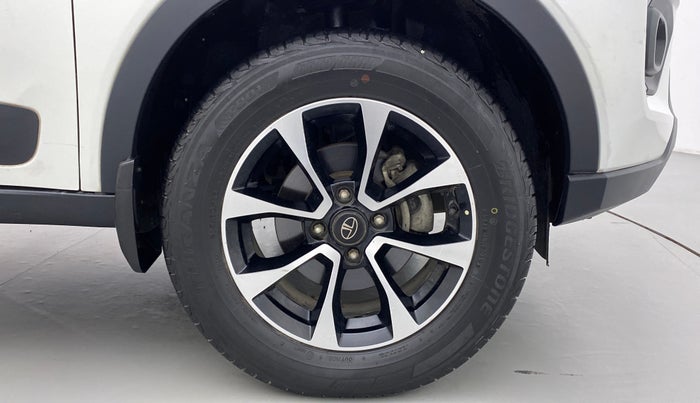 2020 Tata NEXON XZ PLUS PETROL, Petrol, Manual, 42,871 km, Right Front Wheel