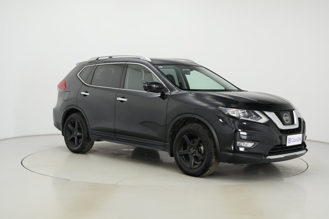 2017 Nissan X-trail St-l (FWD), Automatic, 109609 km, Right Front Diagonal (45- Degree) View