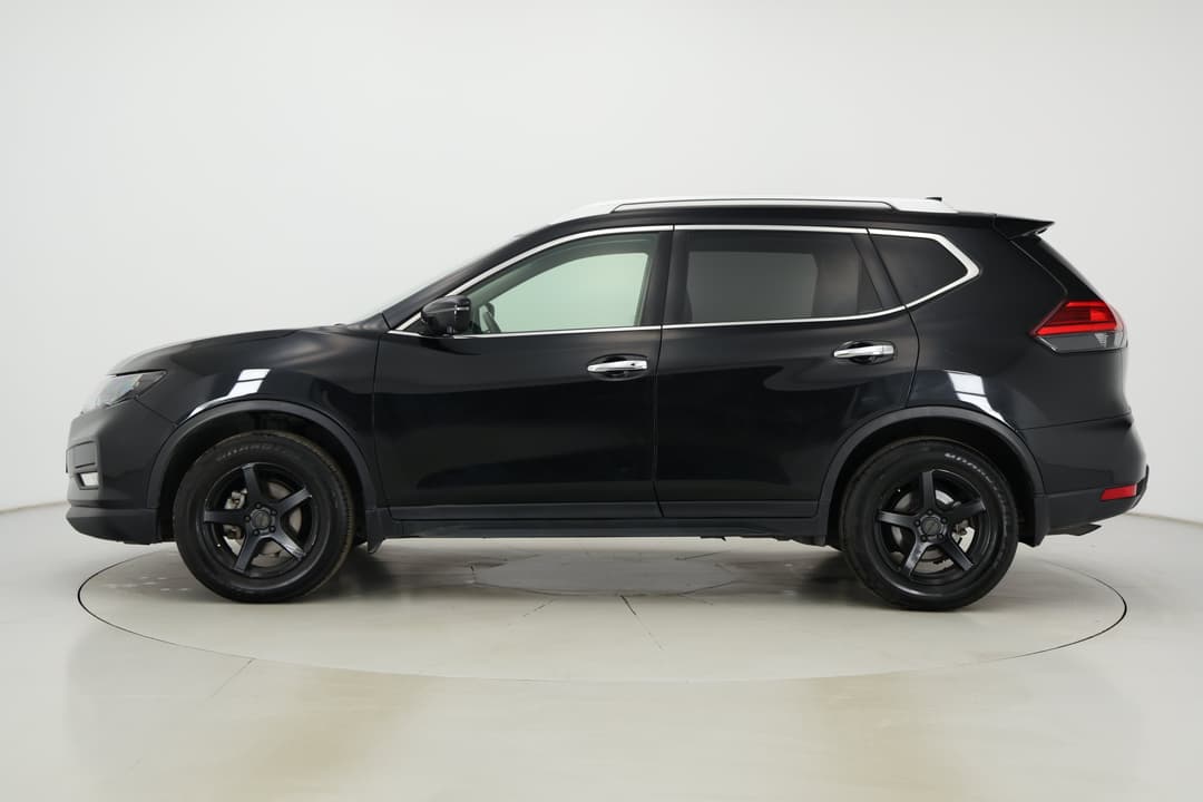 2017 Nissan X-trail St-l (FWD), Automatic, 109609 km, Left Side View